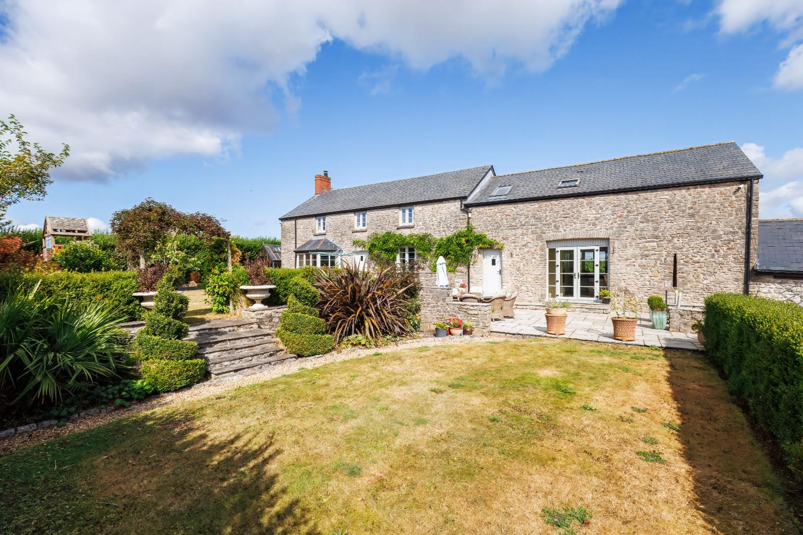 Warren Farm, Pendoylan, Nr Cowbridge, Vale of Glamorgan, CF71 7UJ